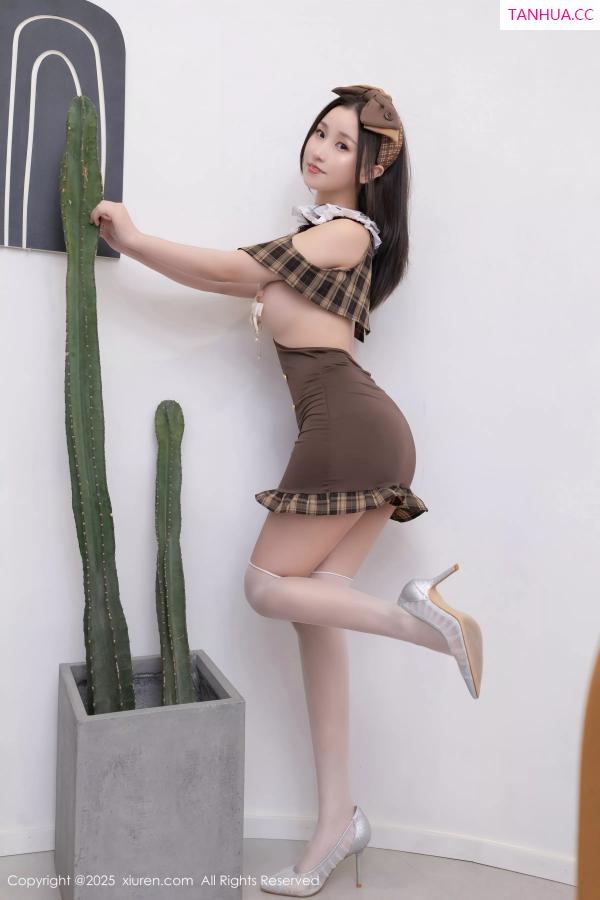   [XiuRen]高清写真图 2025.07.16 No.10554 杏子Yada jk制服第21张图片